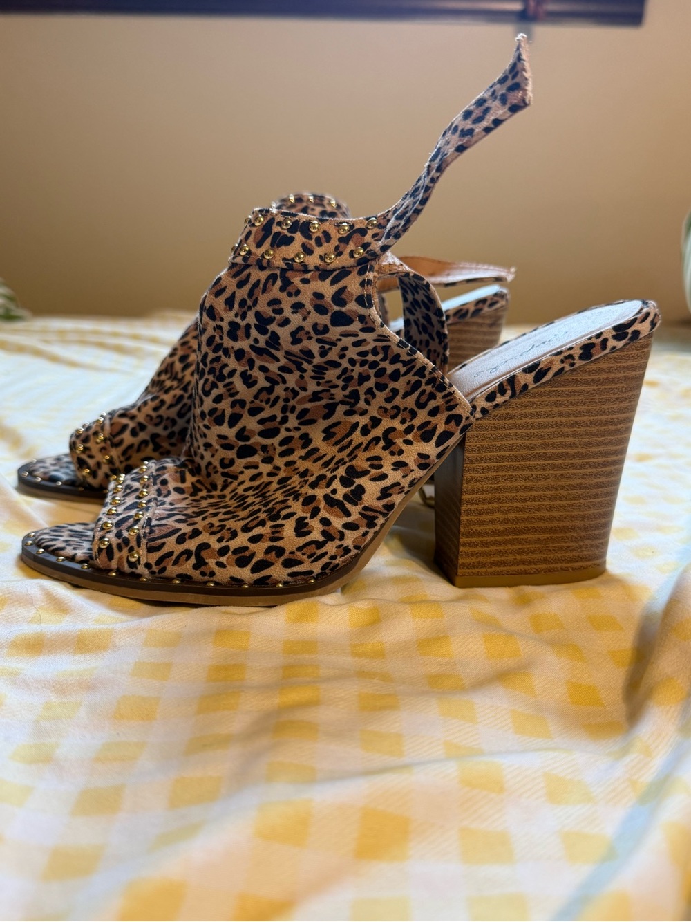 Leopard Print Open-Toe Block Heel Sandals - Women
